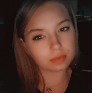 Meet your Posher, Beccah